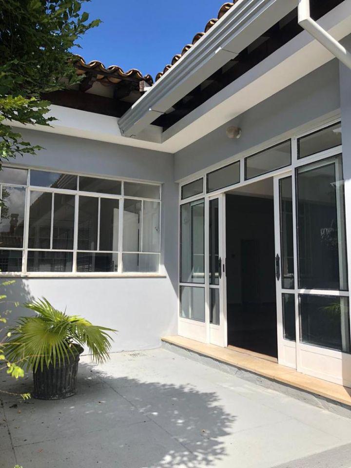 Casa, São Luiz (pampulha), 9 Quartos, 6 Vagas, 3 Suítes