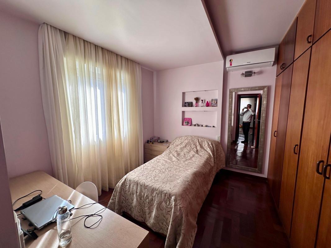 Casa, Santa Lúcia, 3 Quartos, 4 Vagas, 1 Suíte