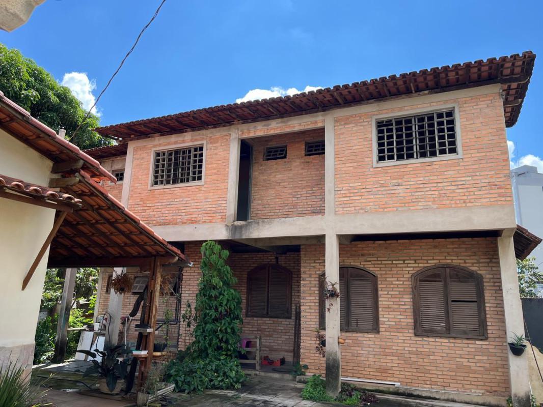 Casa, Santa Efigênia, 6 Quartos, 6 Vagas, 1 Suíte