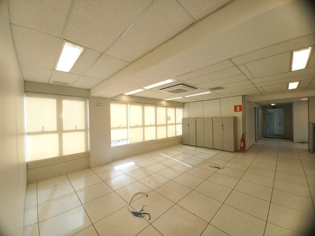 Sala, Savassi, 0 Quarto, 2 Vagas
