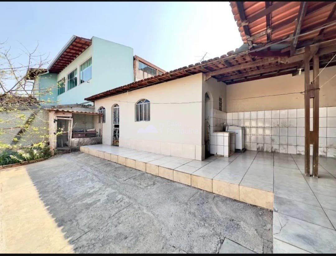 Casa, Santa Mônica, 4 Quartos, 3 Vagas, 1 Suíte