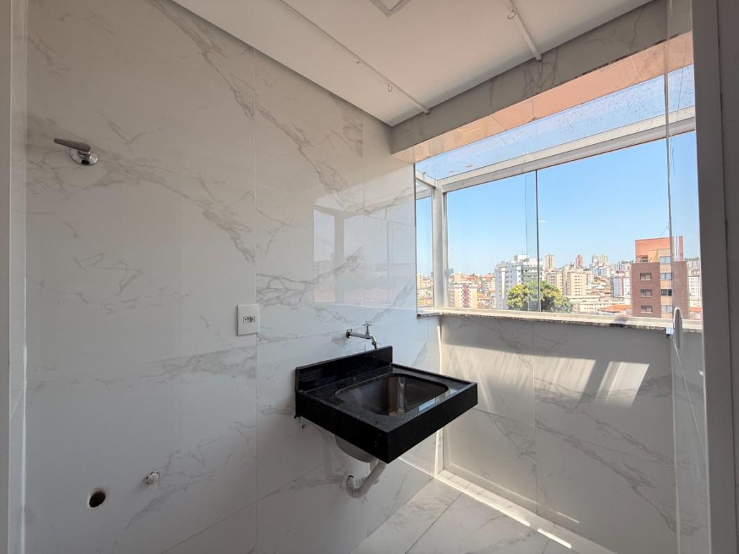 Apartamento, Sagrada Família, 3 Quartos, 2 Vagas, 1 Suíte