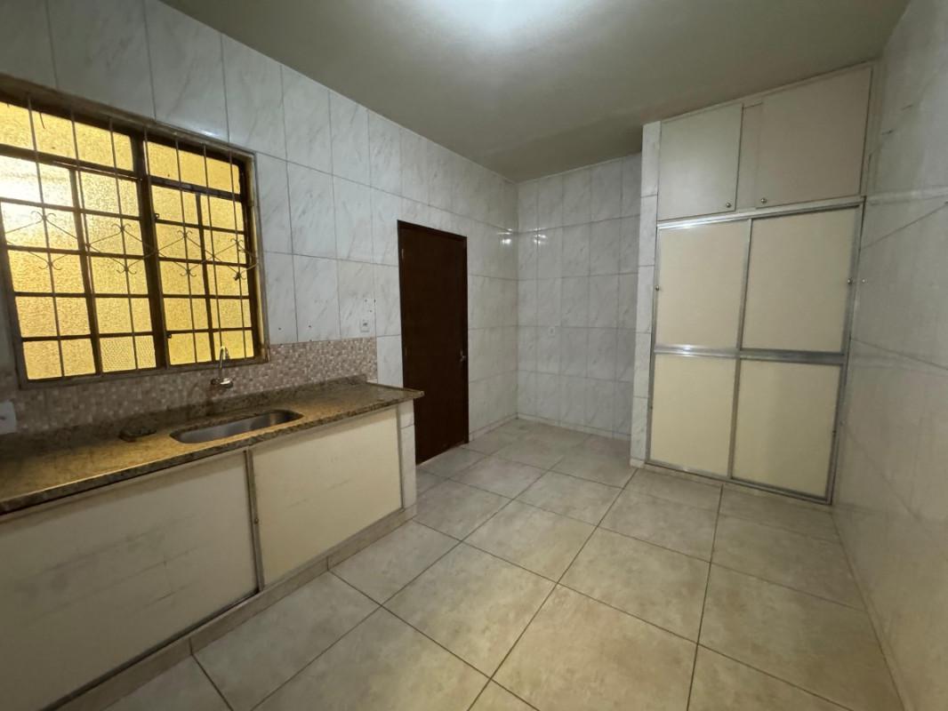 Casa, Carlos Prates, 3 Quartos, 2 Vagas, 1 Suíte