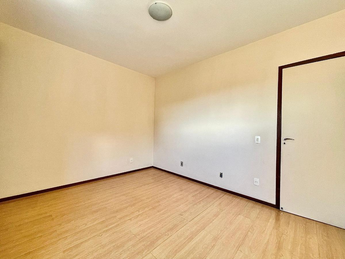 Apartamento, São José, 4 Quartos, 2 Vagas, 1 Suíte