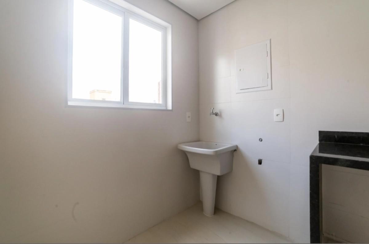 Apartamento, Sagrada Família, 3 Quartos, 2 Vagas, 1 Suíte