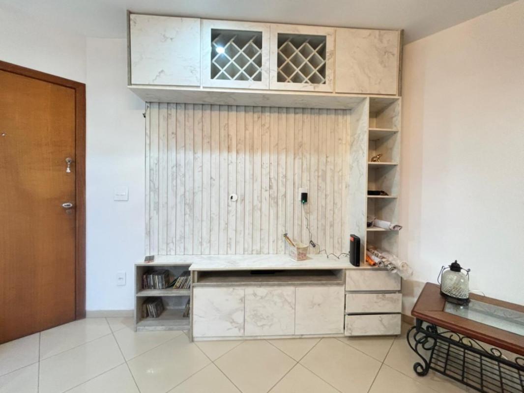 Apartamento, Sagrada Família, 2 Quartos, 1 Vaga, 1 Suíte