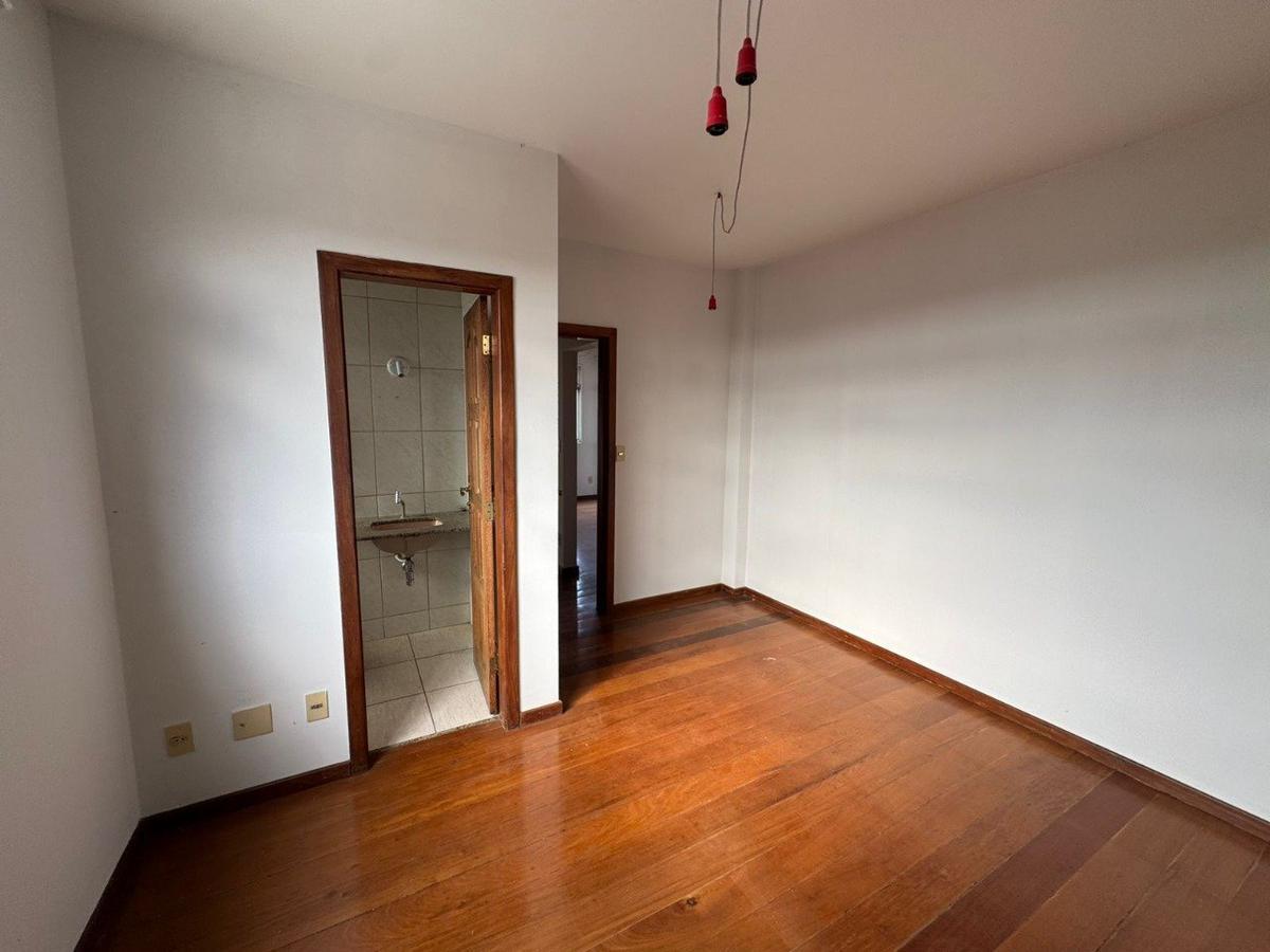 Apartamento, Fernão Dias, 2 Quartos, 0 Vaga, 1 Suíte