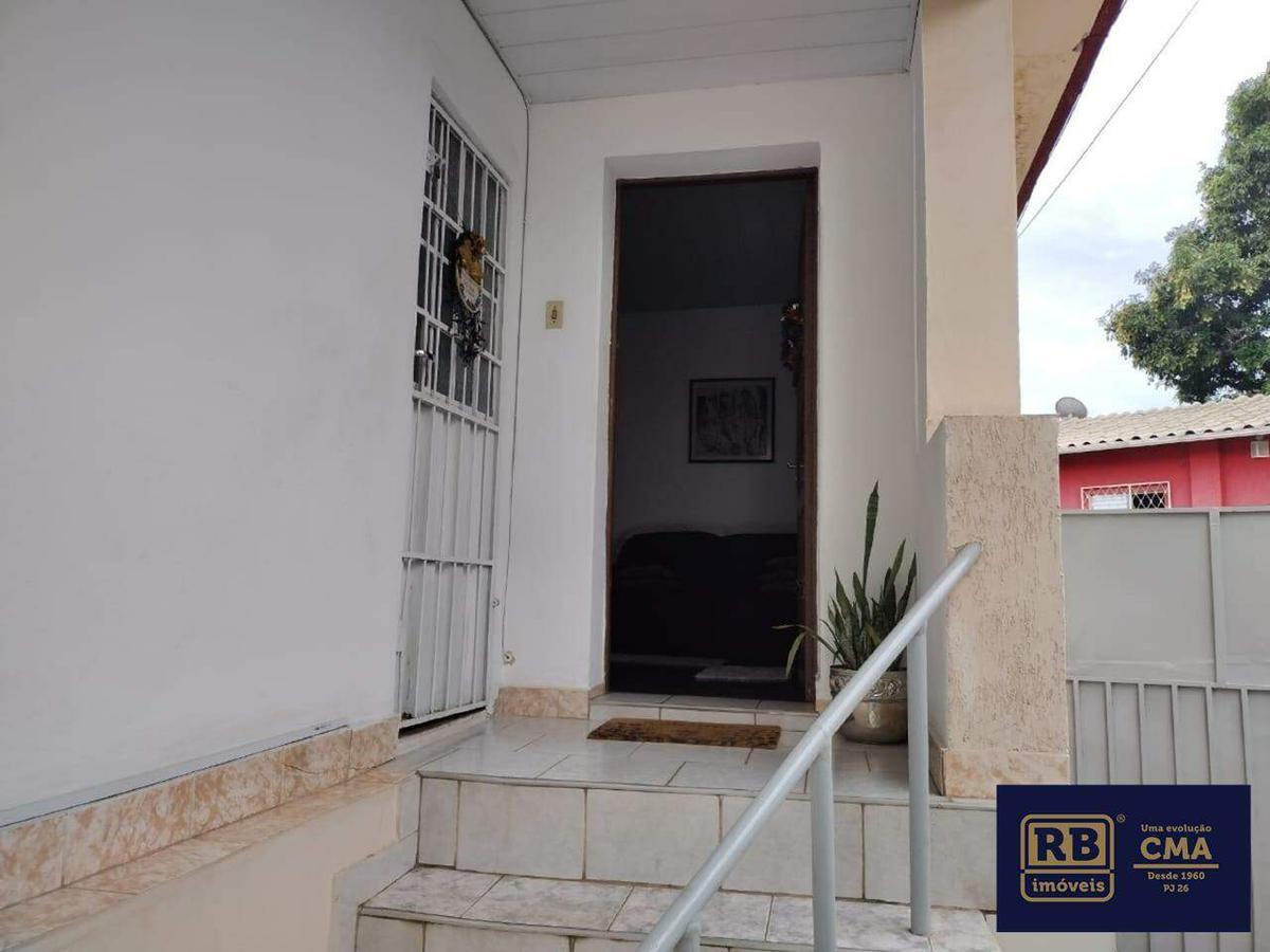 Casa, Calafate, 5 Quartos, 6 Vagas, 2 Suítes