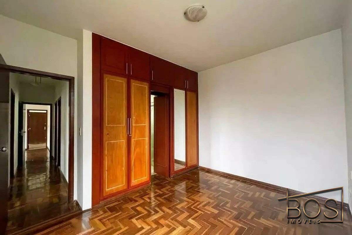 Cobertura, Luxemburgo, 4 Quartos, 2 Vagas, 1 Suíte
