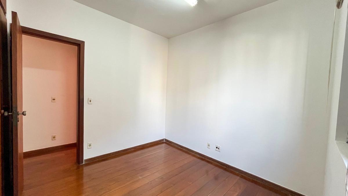 Apartamento, Coração de Jesus, 4 Quartos, 2 Vagas, 1 Suíte