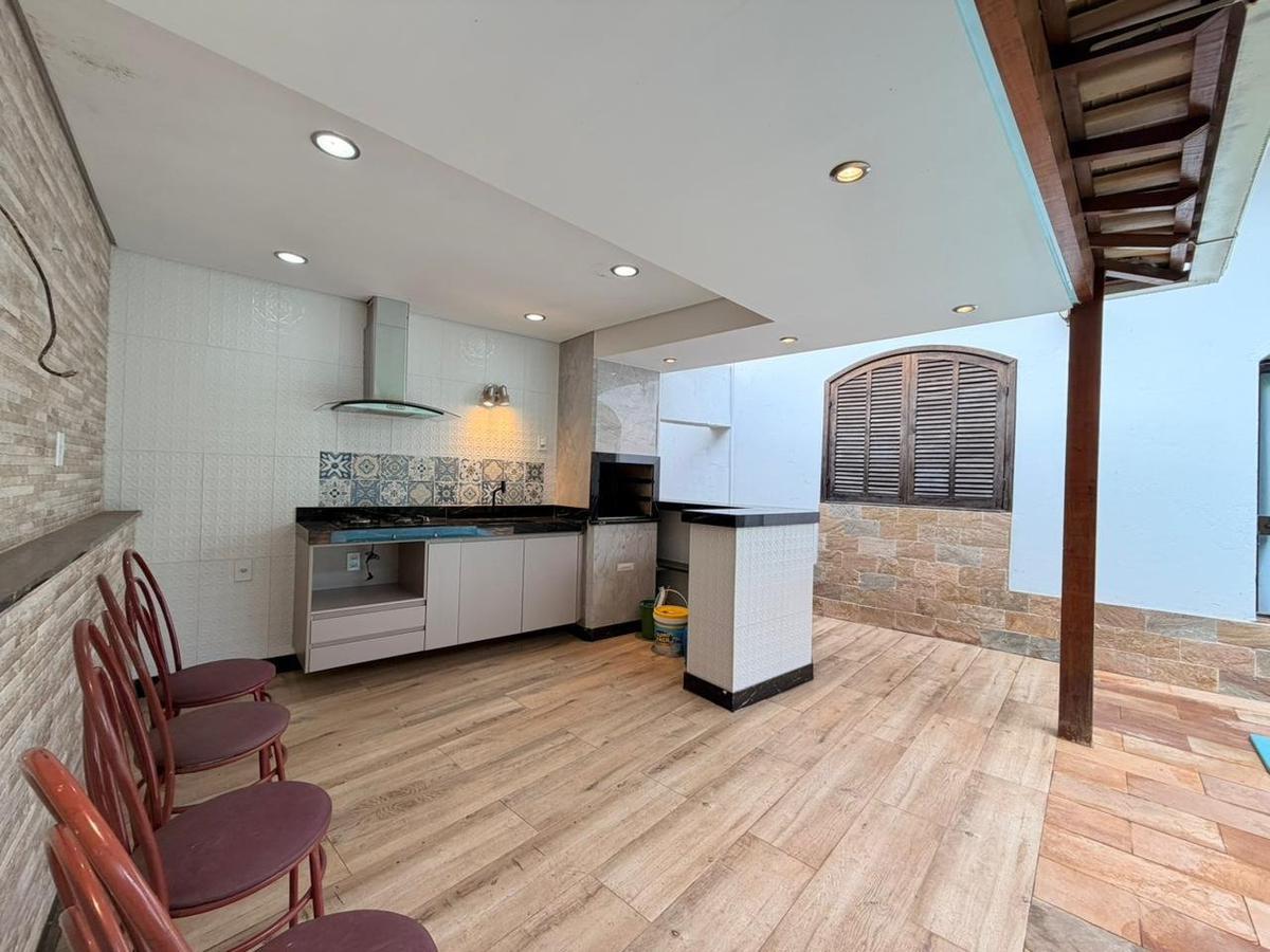 Casa, Santa Amélia, 5 Quartos, 3 Vagas, 1 Suíte