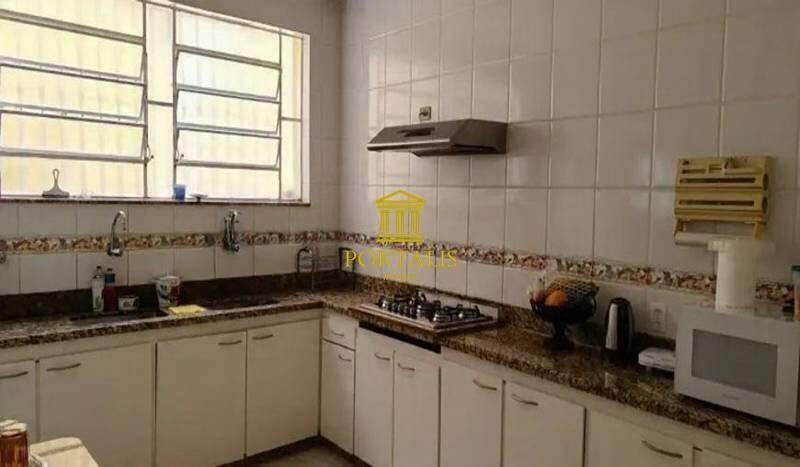 Casa, Luxemburgo, 5 Quartos, 4 Vagas, 2 Suítes