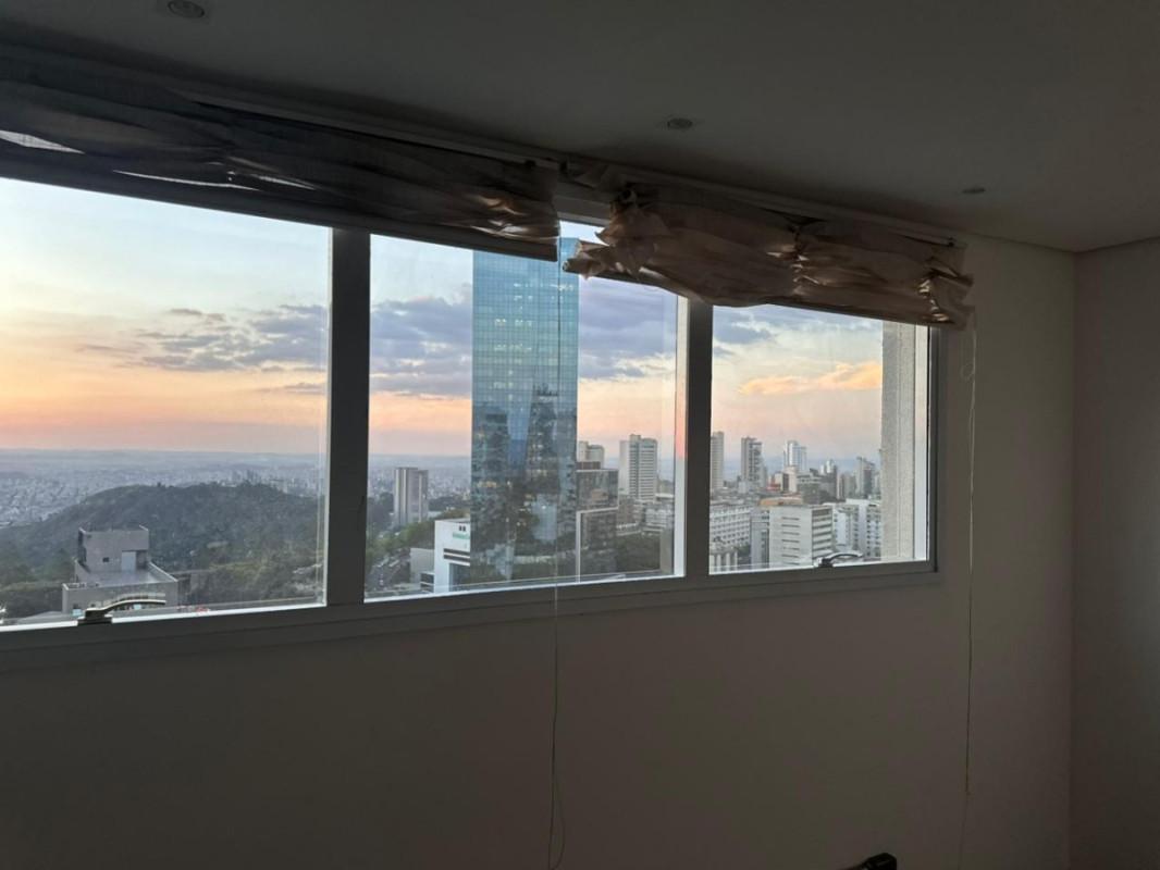 Sala, Vila da Serra, 0 Quarto, 1 Vaga