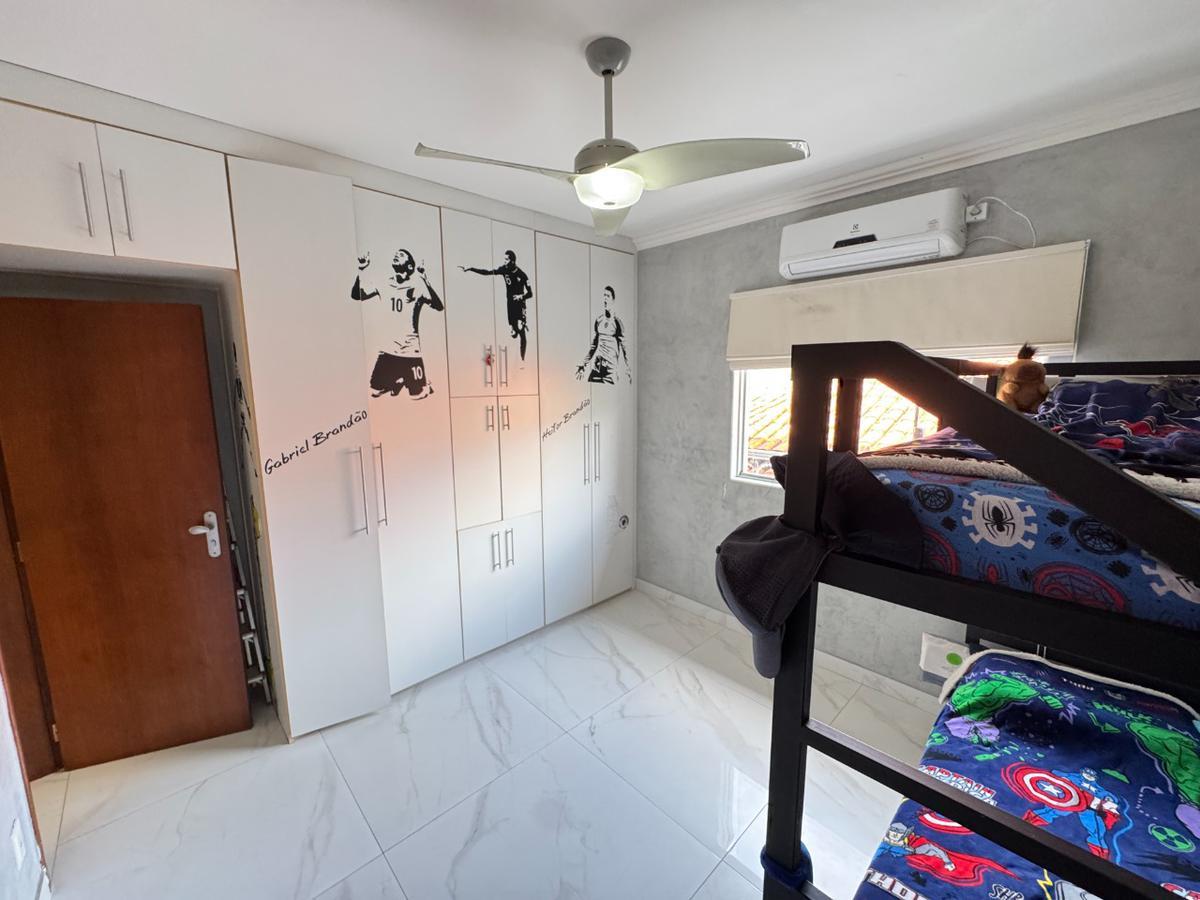 Casa, Santa Branca, 3 Quartos, 3 Vagas, 1 Suíte