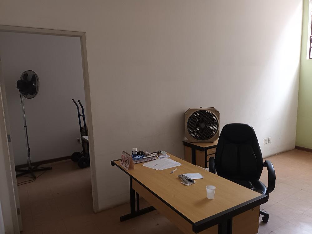 Sala, Barro Preto, 0 Quarto, 0 Vaga