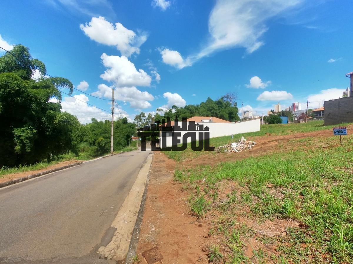 Lote, Jardim Colonial, 0 Quarto, 0 Vaga