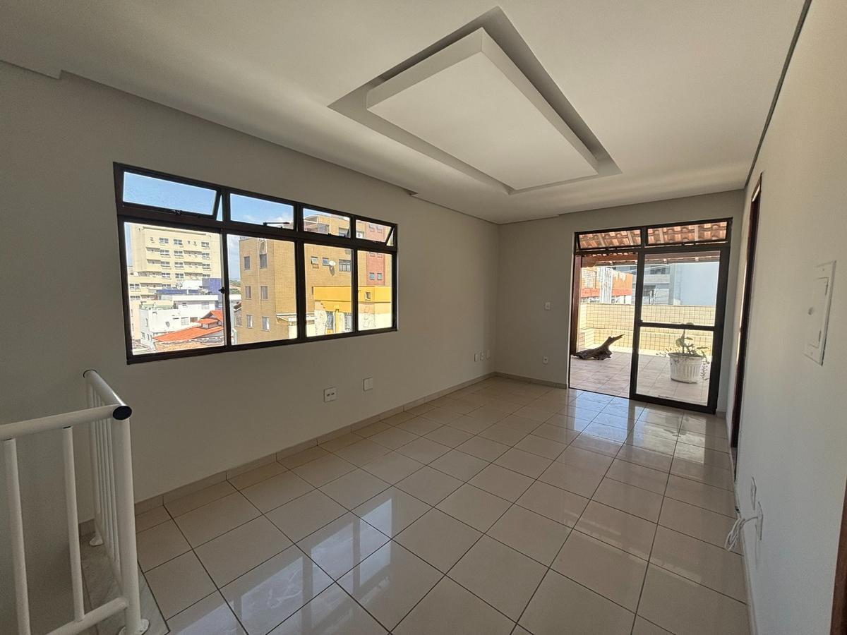 Cobertura, São Luiz (pampulha), 4 Quartos, 2 Vagas, 2 Suítes