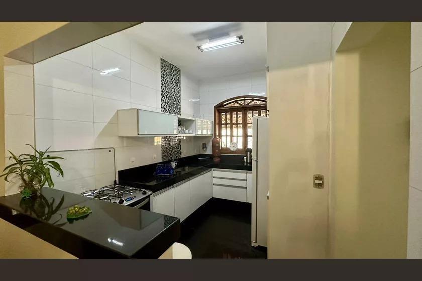 Casa, Carlos Prates, 4 Quartos, 20 Vagas, 1 Suíte