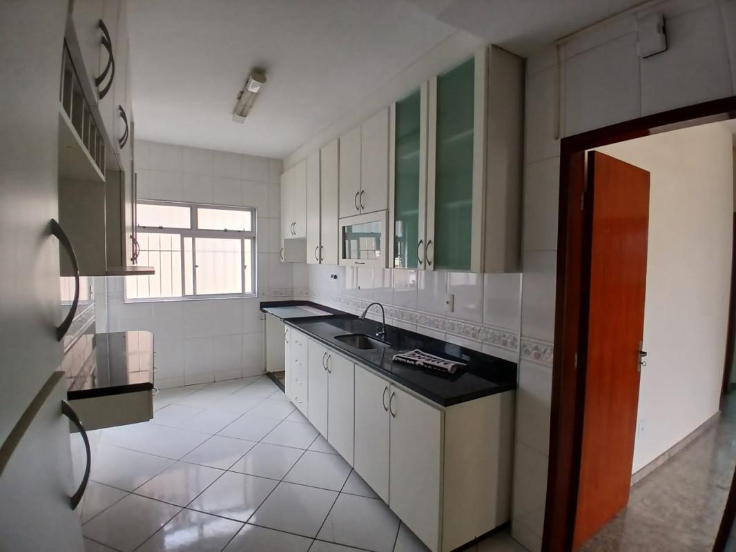 Apartamento, Itapoã, 4 Quartos, 3 Vagas, 1 Suíte