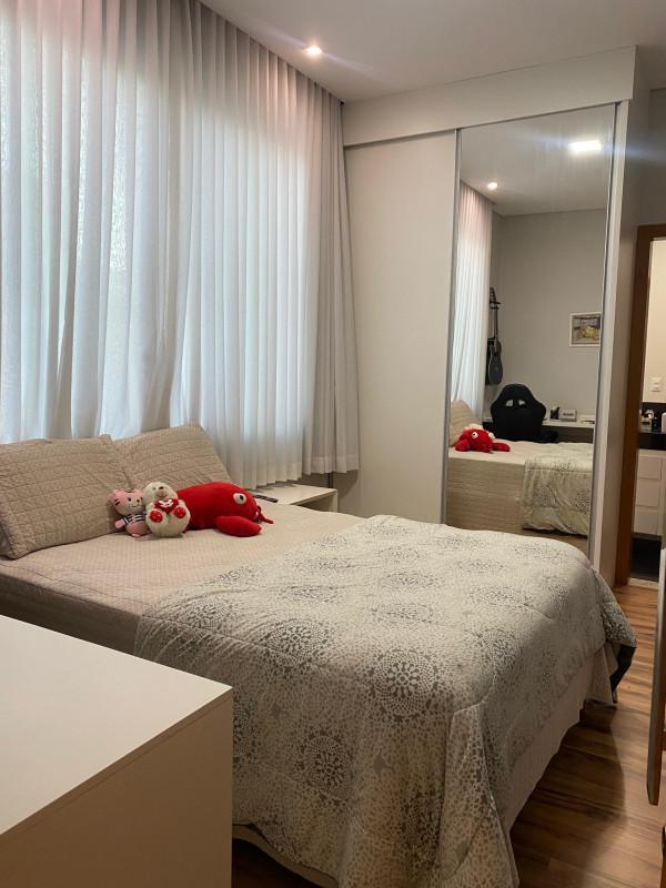 Casa, Castelo, 4 Quartos, 3 Vagas, 4 Suítes