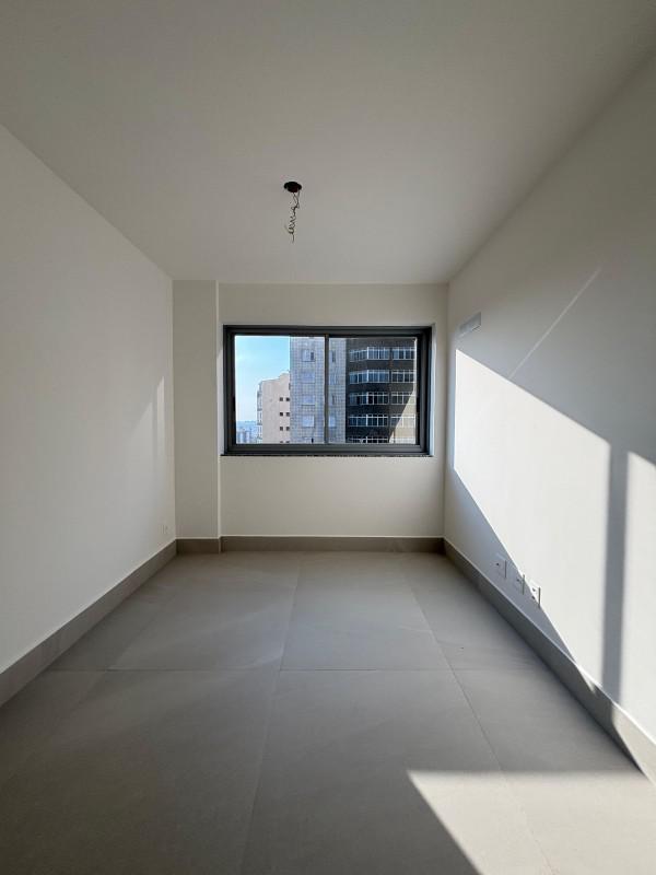 Apartamento, Sagrada Família, 3 Quartos, 2 Vagas, 1 Suíte