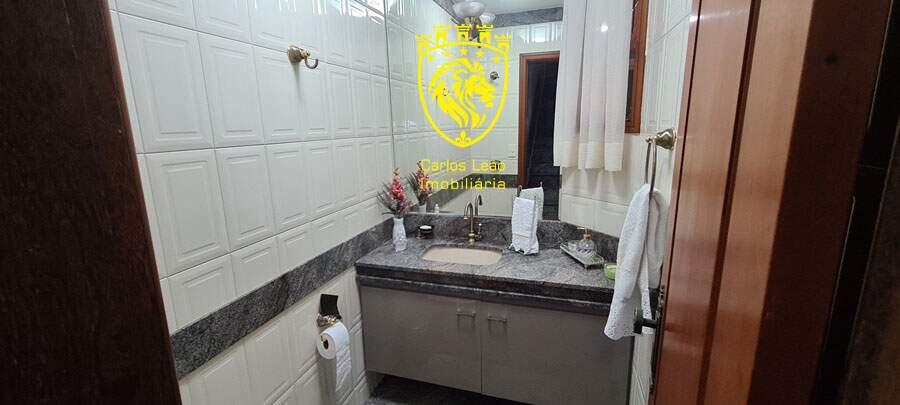 Casa, Cidade Nova, 4 Quartos, 5 Vagas, 1 Suíte