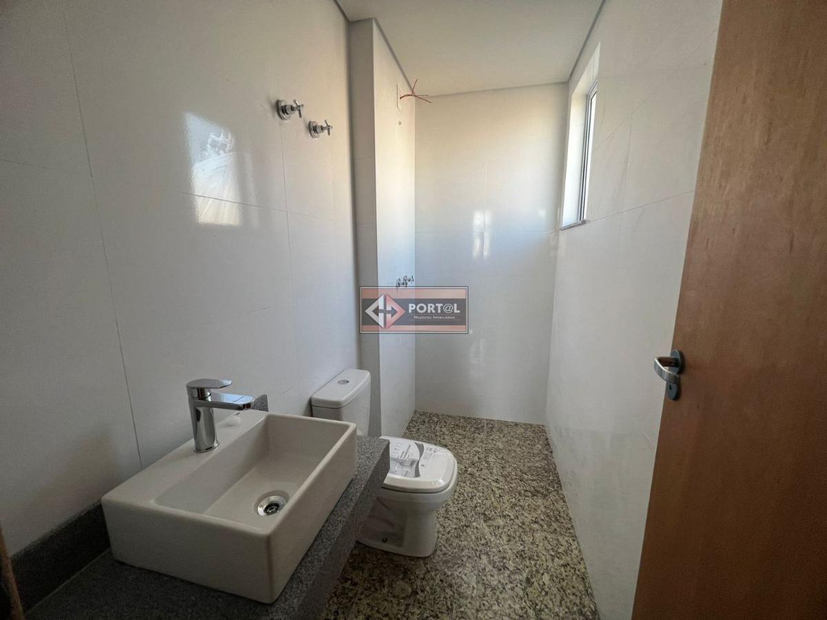 Cobertura, União, 4 Quartos, 2 Vagas, 2 Suítes