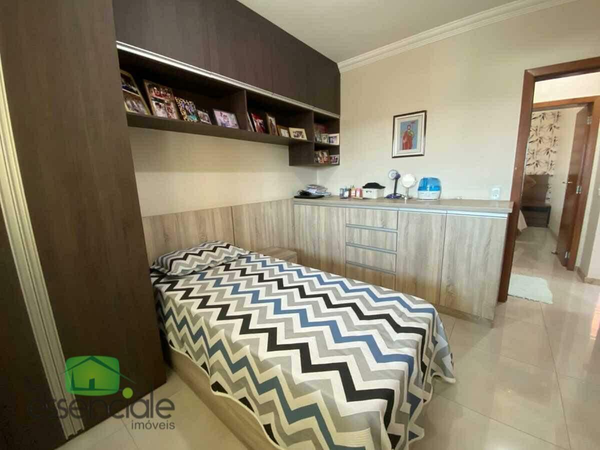Casa, Bandeirantes, 4 Quartos, 2 Vagas, 1 Suíte