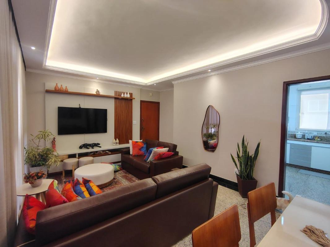 Apartamento, Barreiro, 4 Quartos, 2 Vagas, 1 Suíte