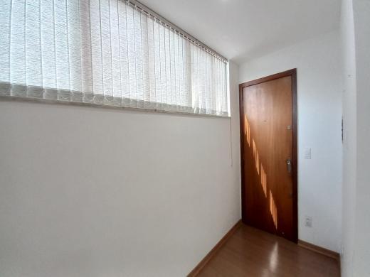 Sala, Centro, 0 Quarto, 1 Vaga