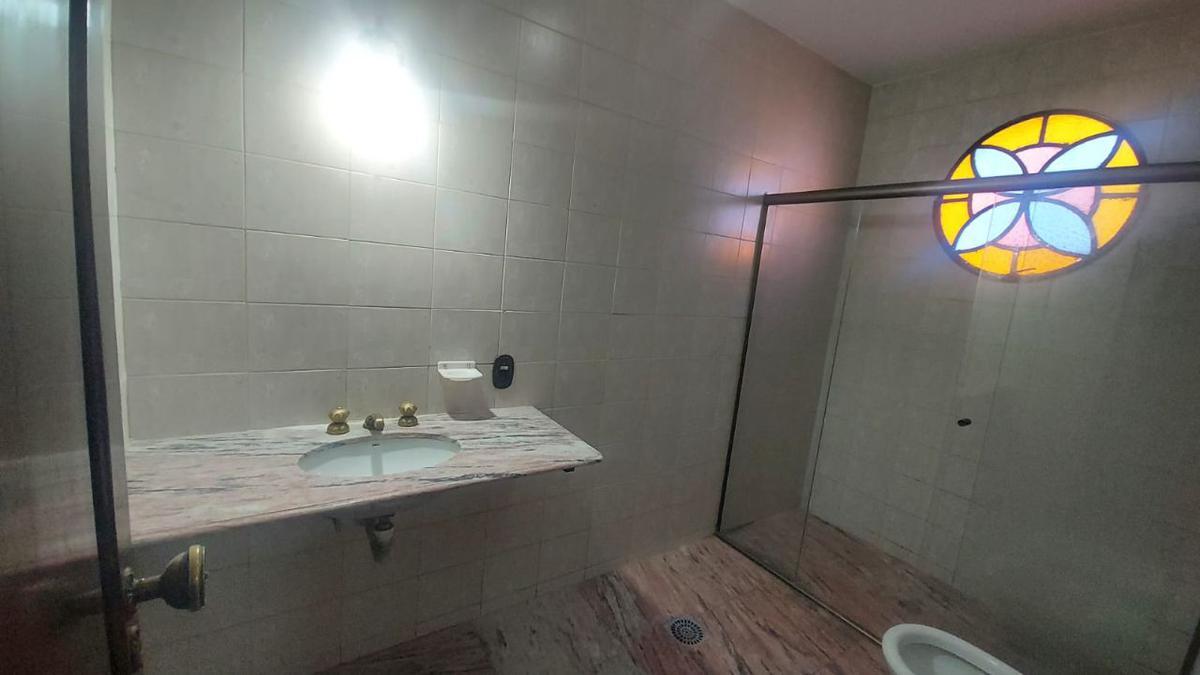 Casa, Santa Cruz, 4 Quartos, 4 Vagas, 2 Suítes