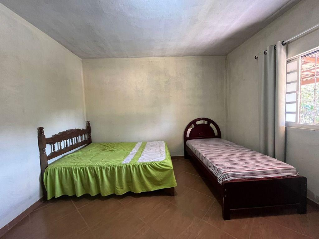 Fazenda, Ravena, 5 Quartos, 0 Vaga, 2 Suítes
