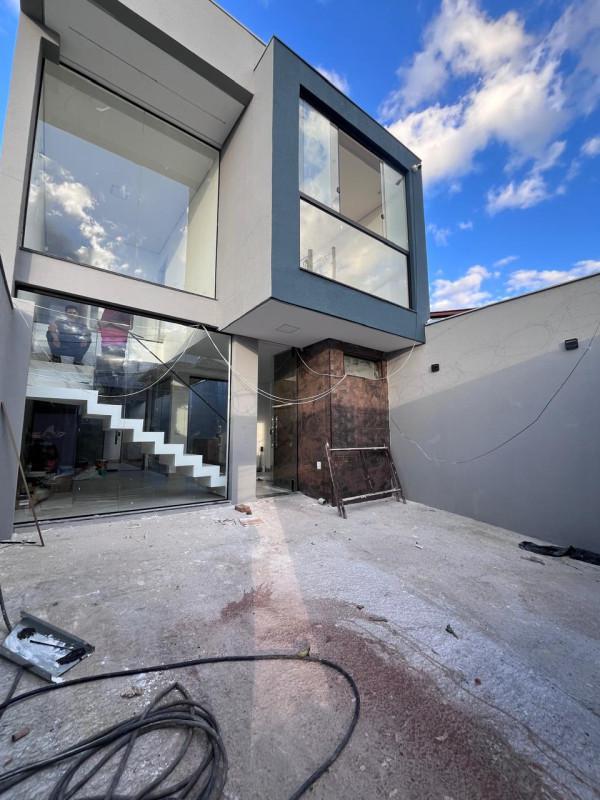 Casa, São Pedro, 3 Quartos, 2 Vagas, 1 Suíte