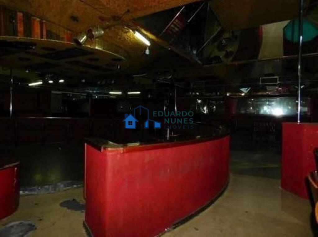 Casa, Funcionários, 4 Quartos, 0 Vaga