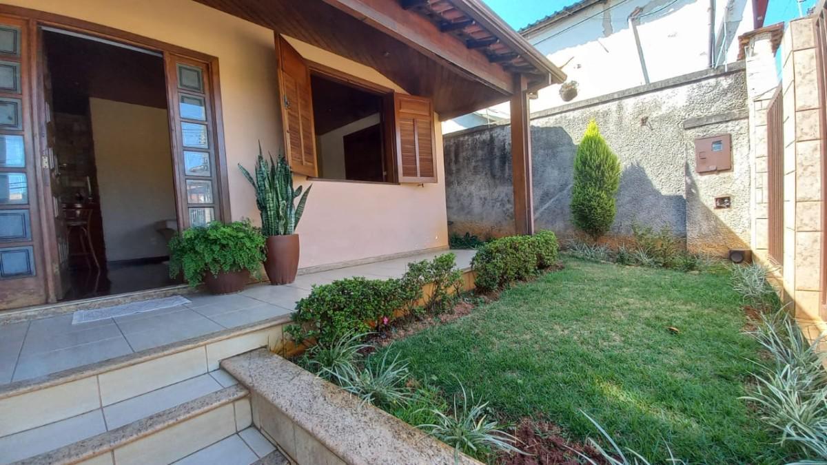 Casa, Santa Inês, 3 Quartos, 2 Vagas, 1 Suíte