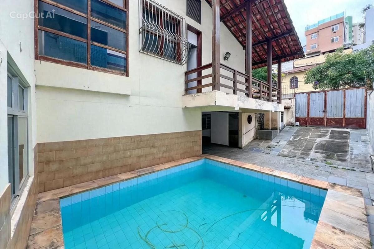 Casa, Ouro Preto, 5 Quartos, 8 Vagas, 1 Suíte