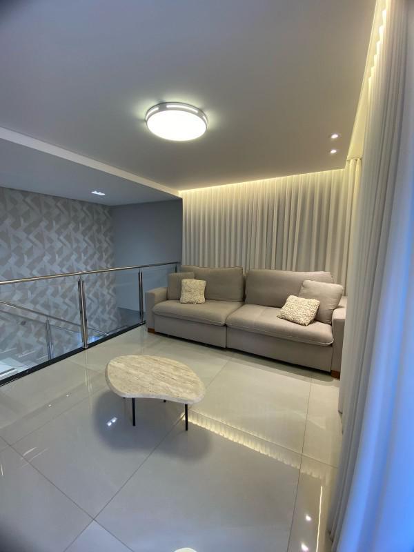 Cobertura, Industrial, 3 Quartos, 2 Vagas, 1 Suíte