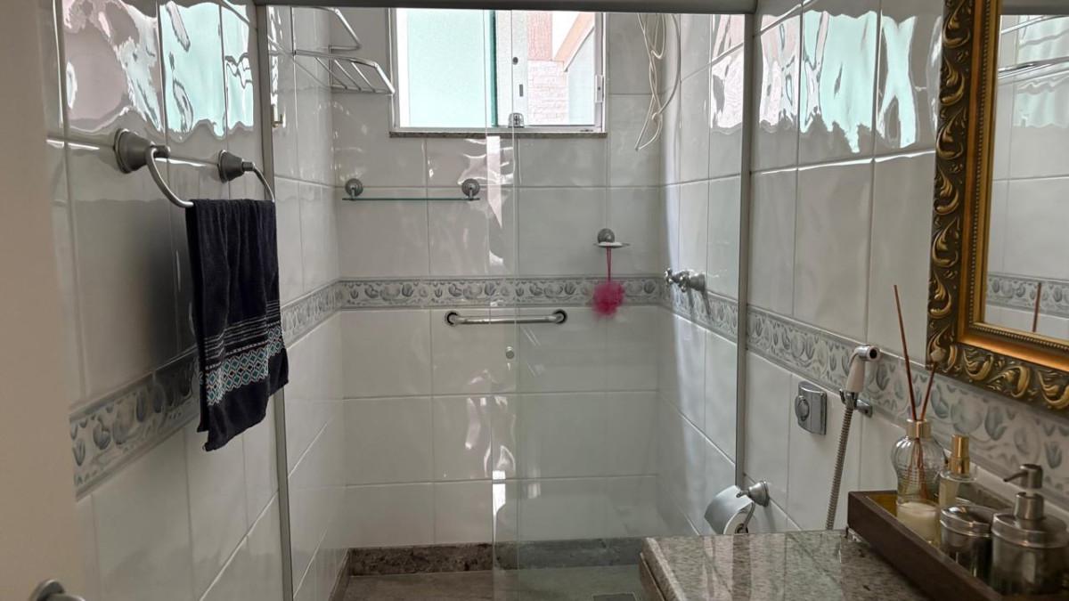 Casa, Calafate, 4 Quartos, 6 Vagas, 3 Suítes