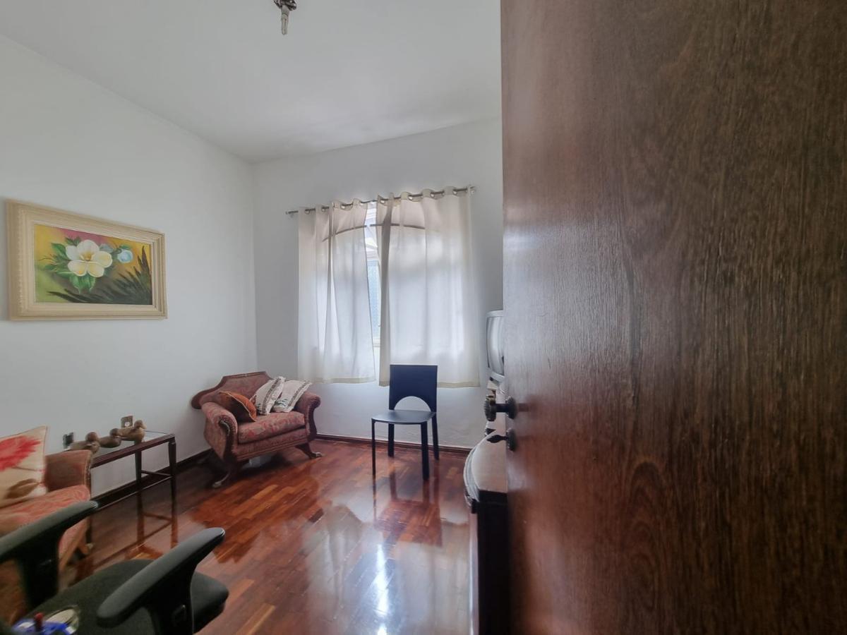 Casa, Jardim Riacho das Pedras, 4 Quartos, 4 Vagas, 1 Suíte