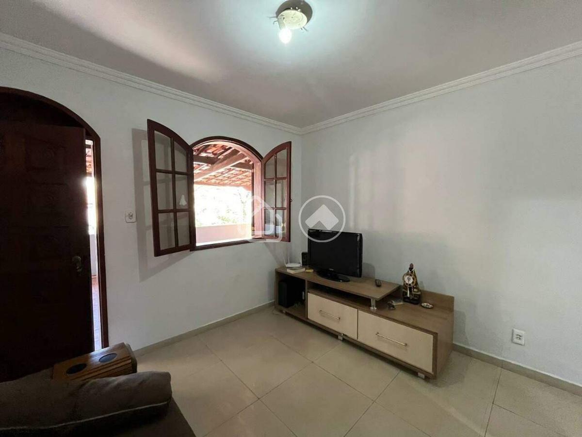 Casa, Estrela do Oriente, 3 Quartos, 2 Vagas, 1 Suíte