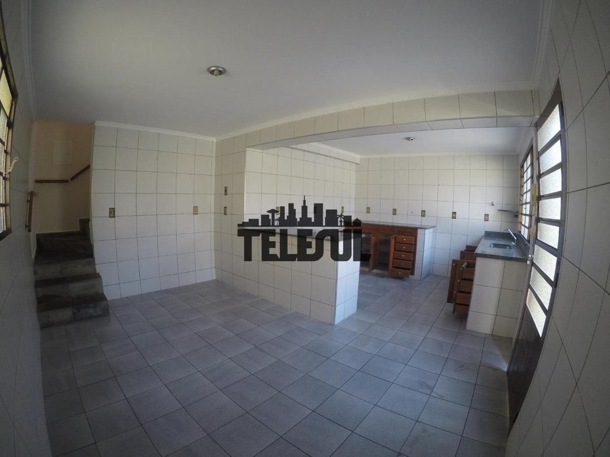 Casa, Bom Pastor, 2 Quartos, 1 Vaga