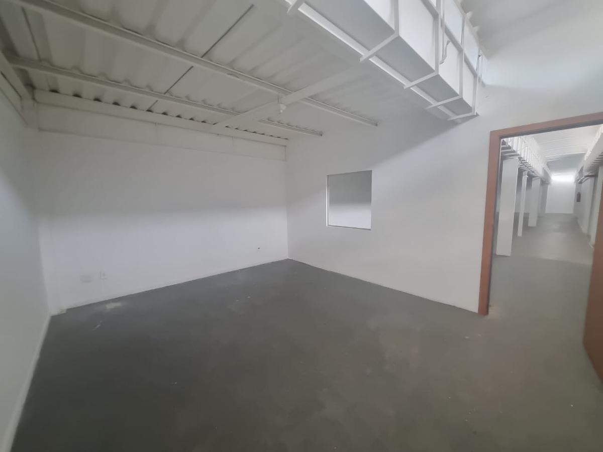 Andar, Santa Efigênia, 0 Quarto, 3 Vagas