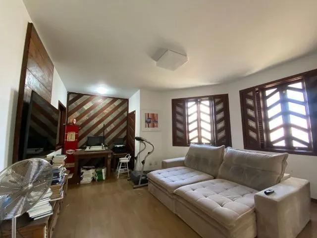 Casa, Castelo, 4 Quartos, 5 Vagas, 1 Suíte