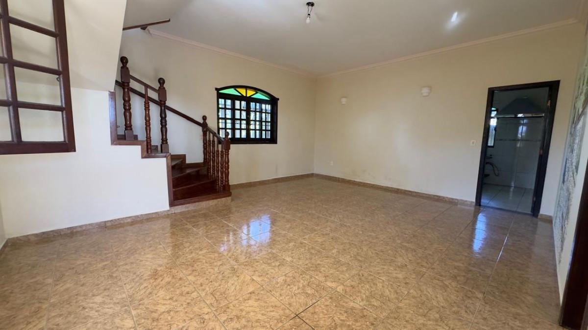 Casa, Bom Sossego, 5 Quartos, 8 Vagas, 2 Suítes