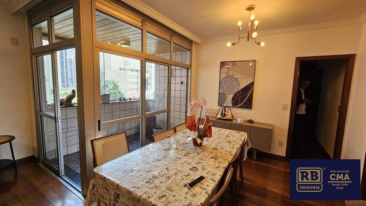 Apartamento, Funcionários, 4 Quartos, 2 Vagas, 1 Suíte