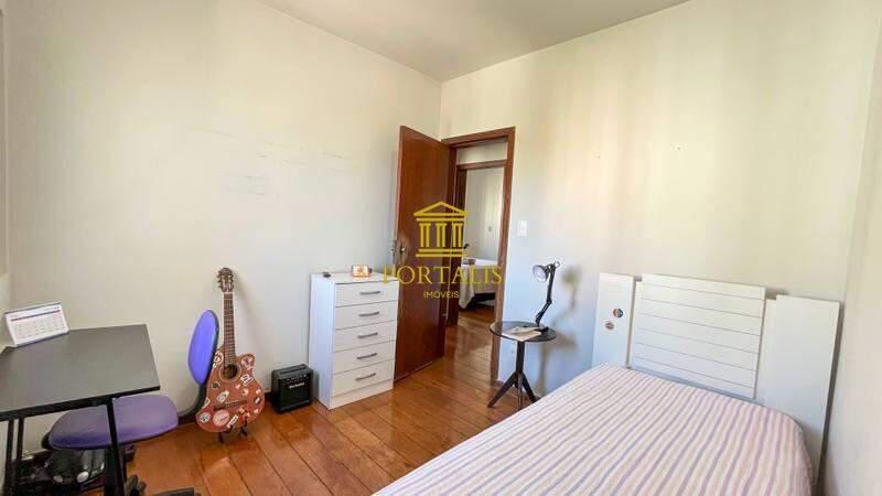 Cobertura, Luxemburgo, 4 Quartos, 2 Vagas, 1 Suíte