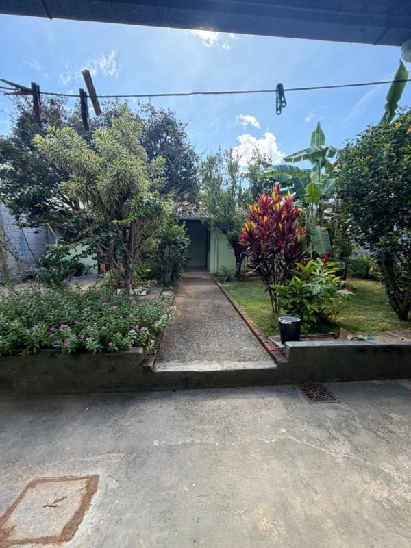 Casa, Castelo, 3 Quartos, 8 Vagas, 1 Suíte