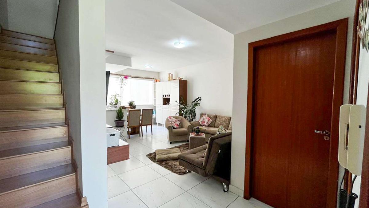 Casa, Santa Efigênia, 3 Quartos, 2 Vagas, 2 Suítes