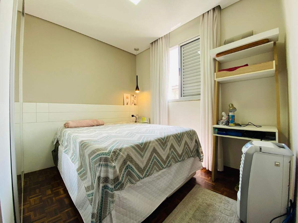 Apartamento, Estoril, 2 Quartos, 1 Vaga