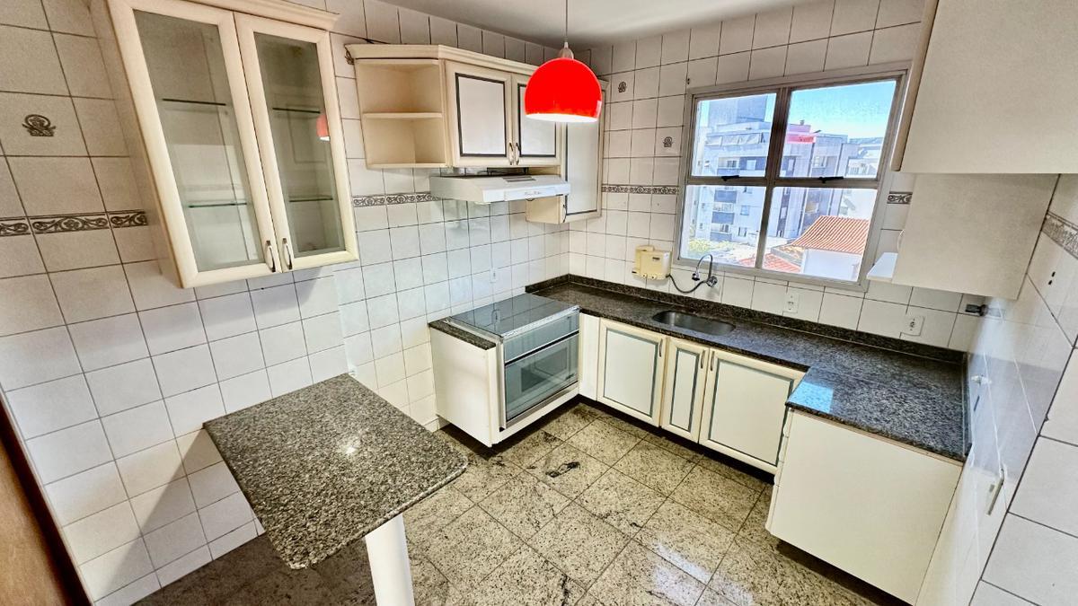 Apartamento, Itapoã, 3 Quartos, 2 Vagas, 2 Suítes